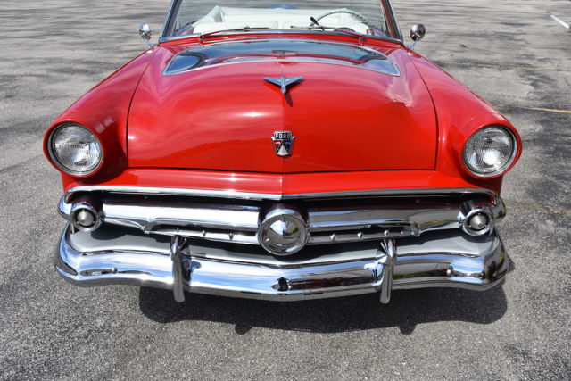 1954 Ford Sunliner - photo 11