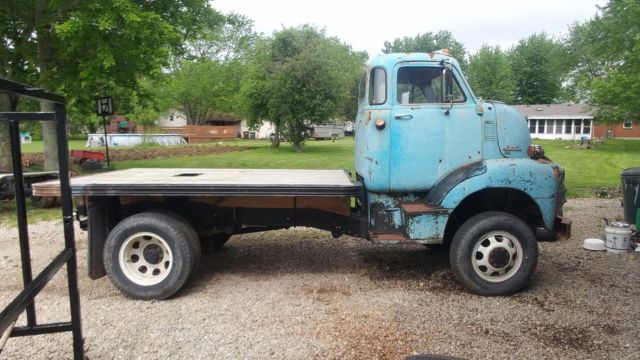 1954 GMC COE  4x4. FLATBED - photo 3