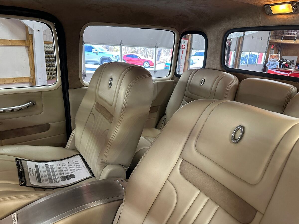 1954 GMC COE Restomod 5.9L Cummins Turbo-Diesel Cab Over - photo 8