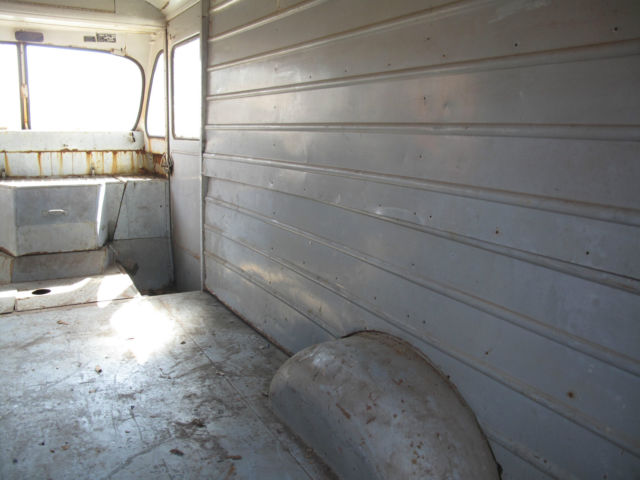 1954 International Harvester METRO VAN - photo 5