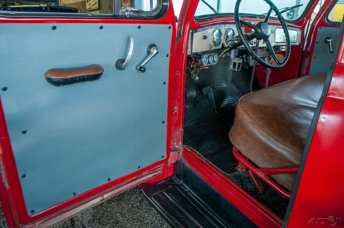 1954 International Harvester R-132 Series 1-Ton Dually Flatbed Truc - photo 13