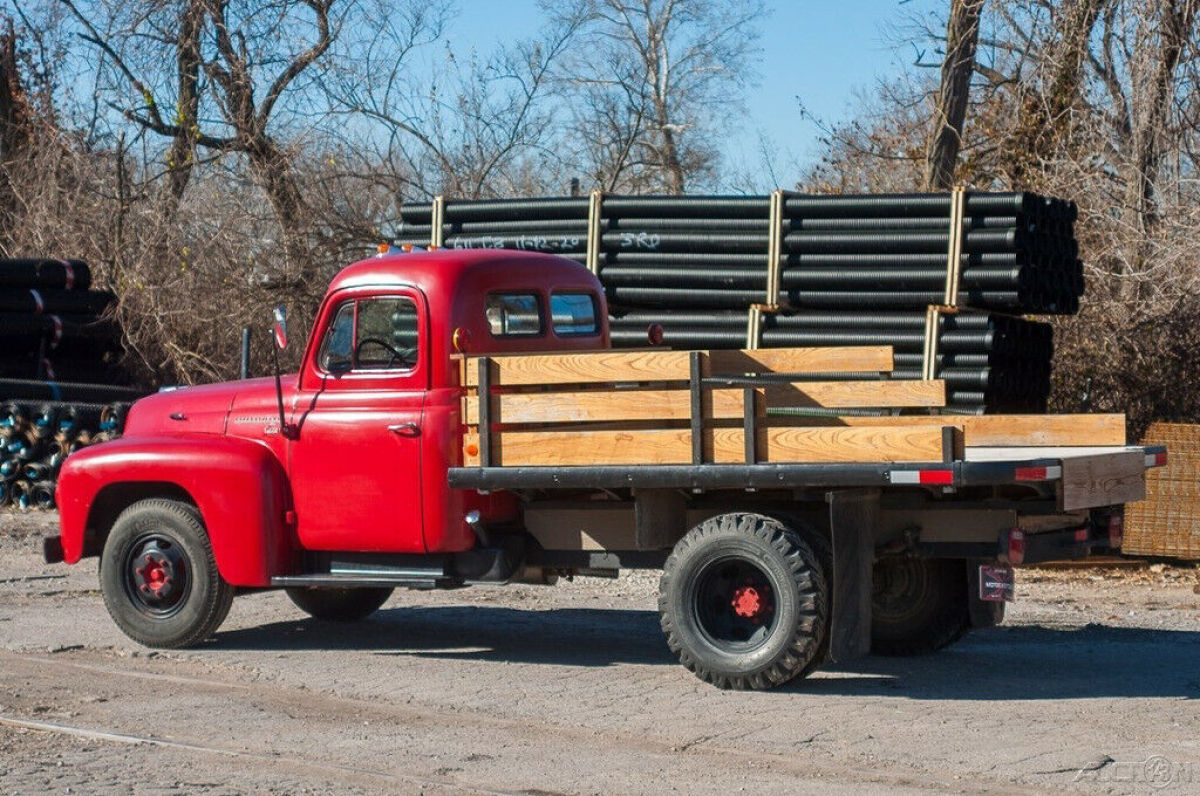 1954 International Harvester R-132 Series 1-Ton Dually Flatbed Truc - photo 4