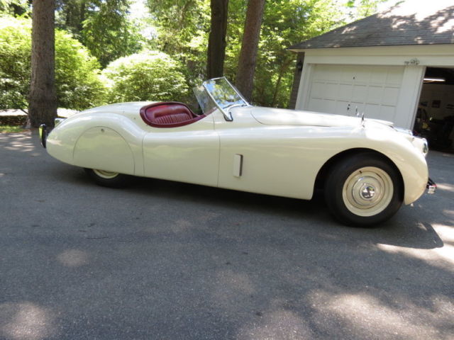 1954 Jaguar XK Convertible - photo 2