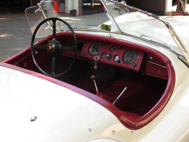 1954 Jaguar XK Convertible - photo 8