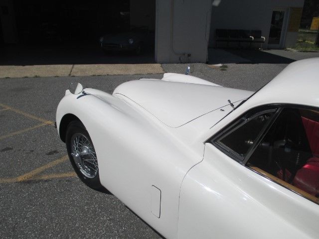 1954 Jaguar XK XK120 - photo 7