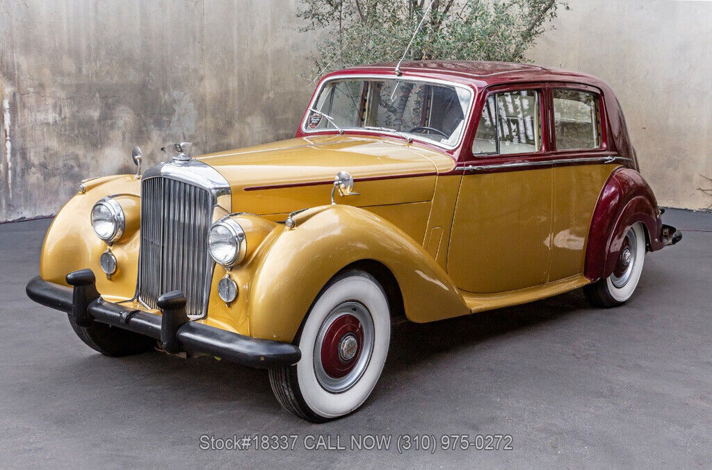 1954 Bentley R-Type Saloon Left-Hand-Drive - photo 8