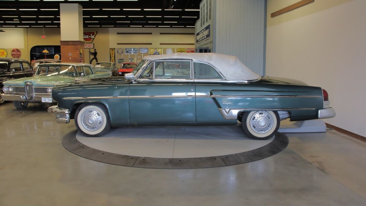 1954 Lincoln Capri Convertible - photo 2