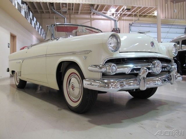 1954 Ford Crestline SUNLINER - photo 3