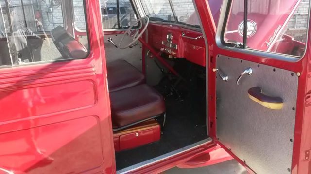 1954 Willys Stationwagon - photo 2