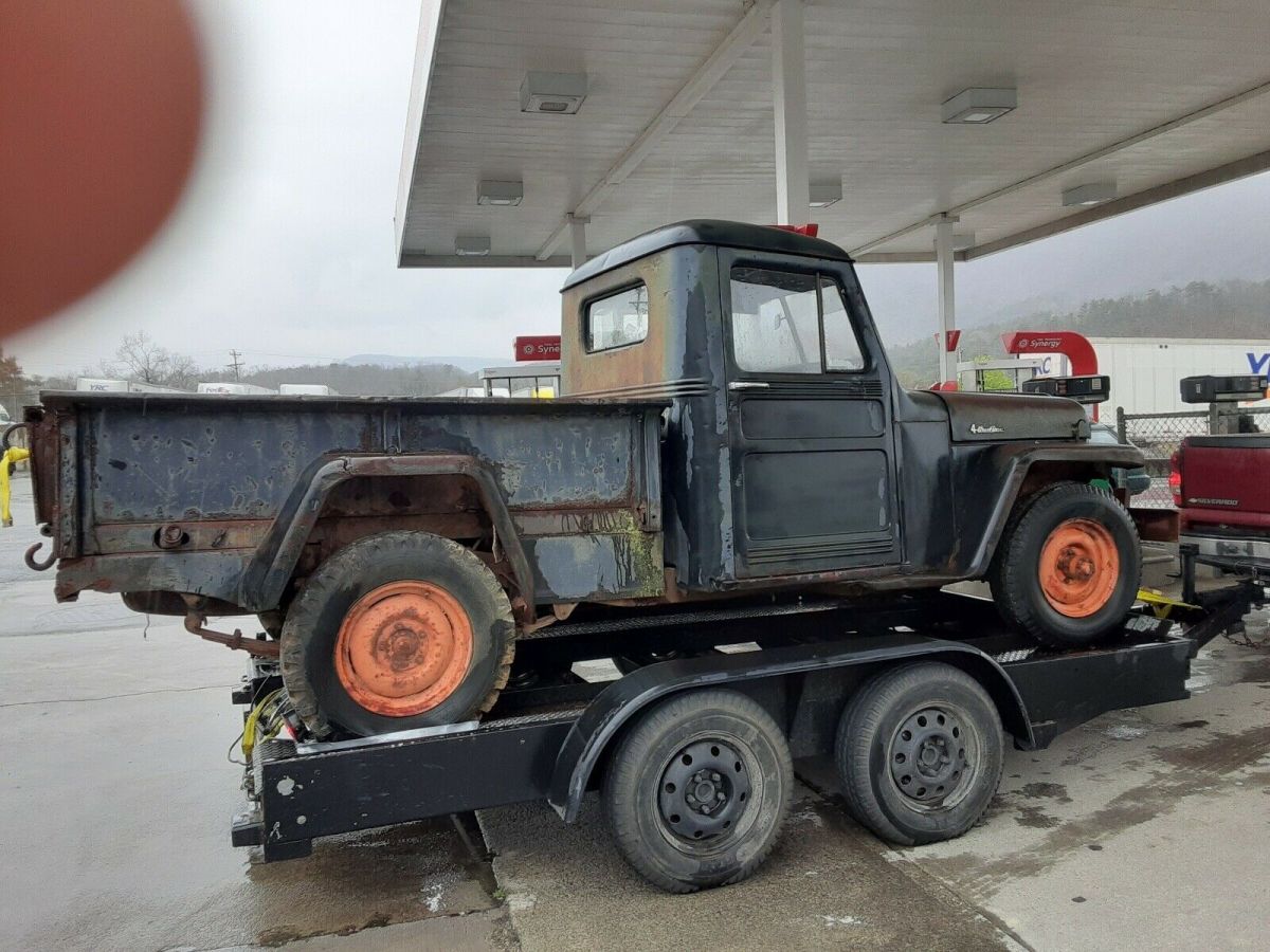 1954 Willys Traveller - photo 2