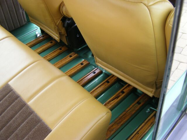 1954 Willys Station Wagon - photo 5