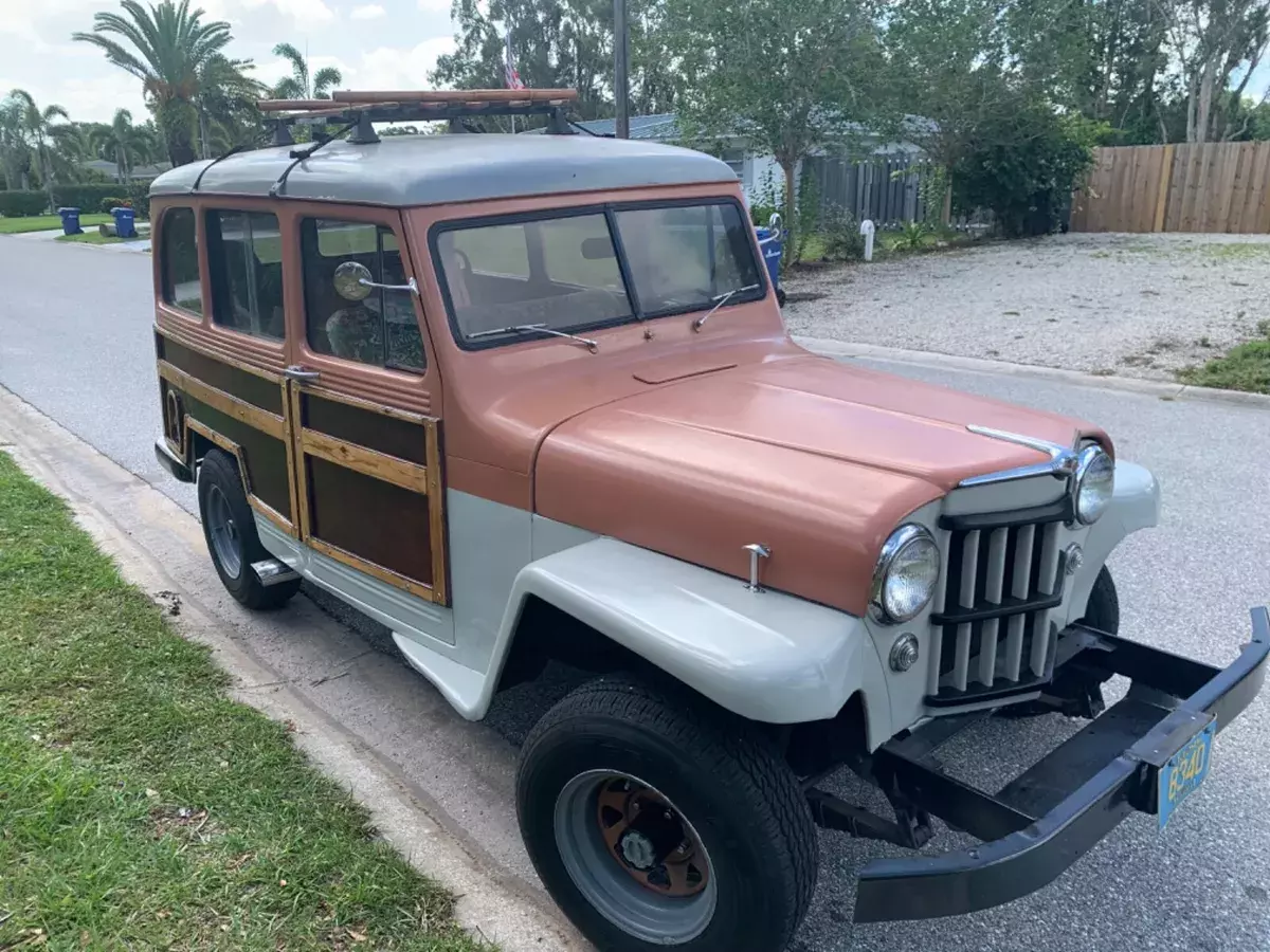 1954 Willys wagon auto. Arizona car well maintained, 283 Chevy Corvette engine 1954 Willys Wagoneer
