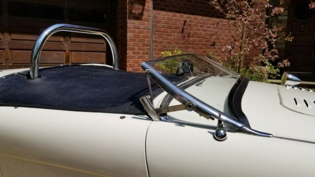 1955 Austin Healey 100 - photo 7
