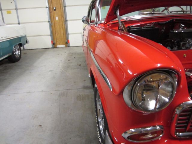 1955 Chevrolet Bel Air/150/210 red/white - photo 3
