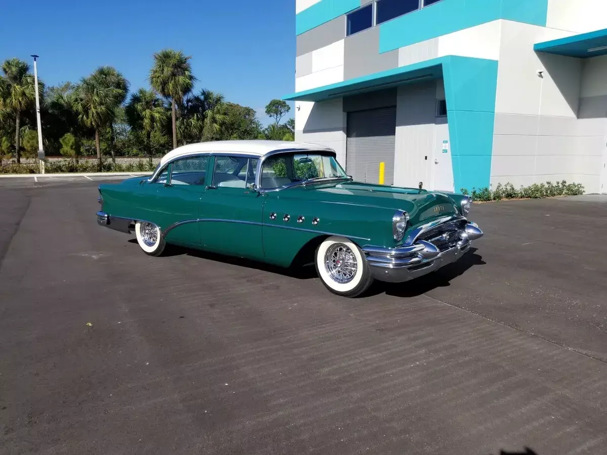 1955 Buick Roadmaster Sedan Green RWD Automatic Roadmaster 1955 Buick Roadmaster Roadmaster