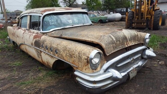 1955 Buick Roadmaster Sedan - photo 2