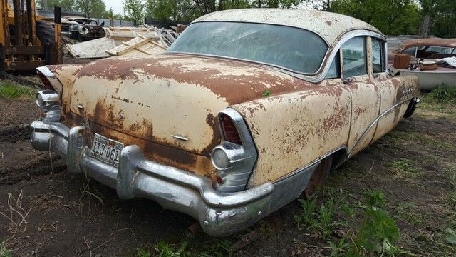 1955 Buick Roadmaster Sedan - photo 4