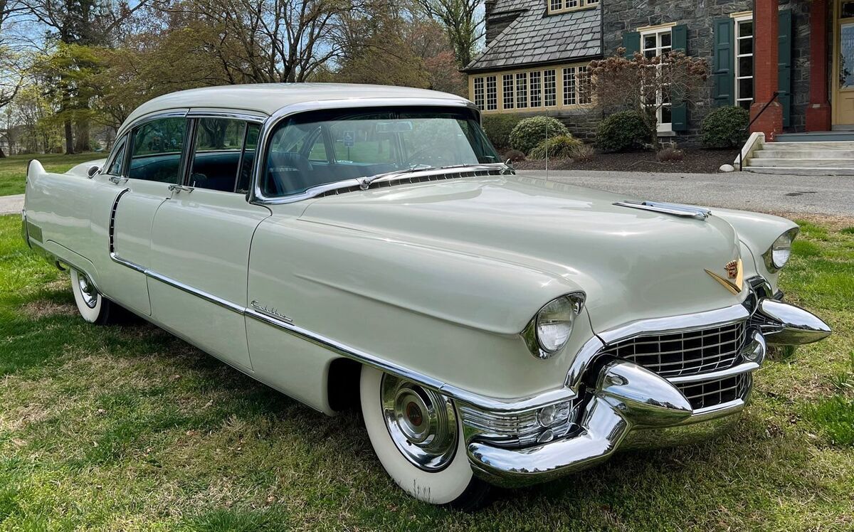 1955 Cadillac Fleetwood 60 Special - photo 2