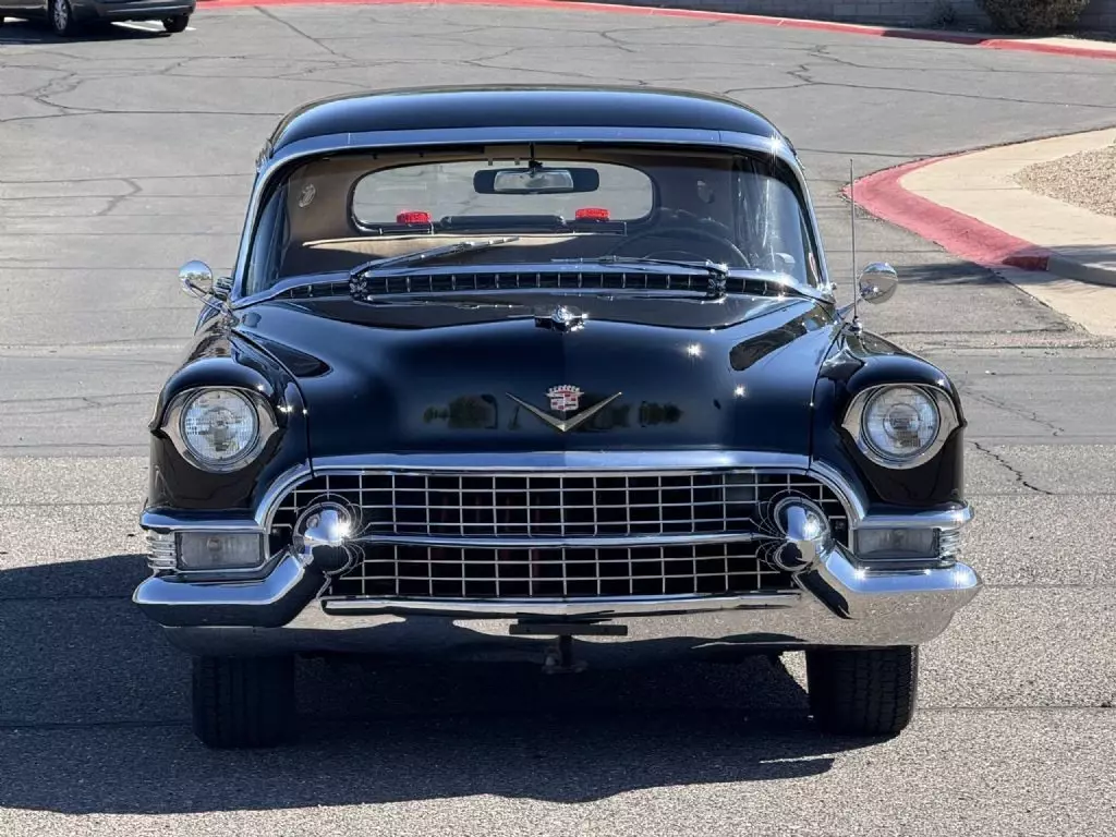 1955 Cadillac Fleetwood Series 75 Limousine - photo 12