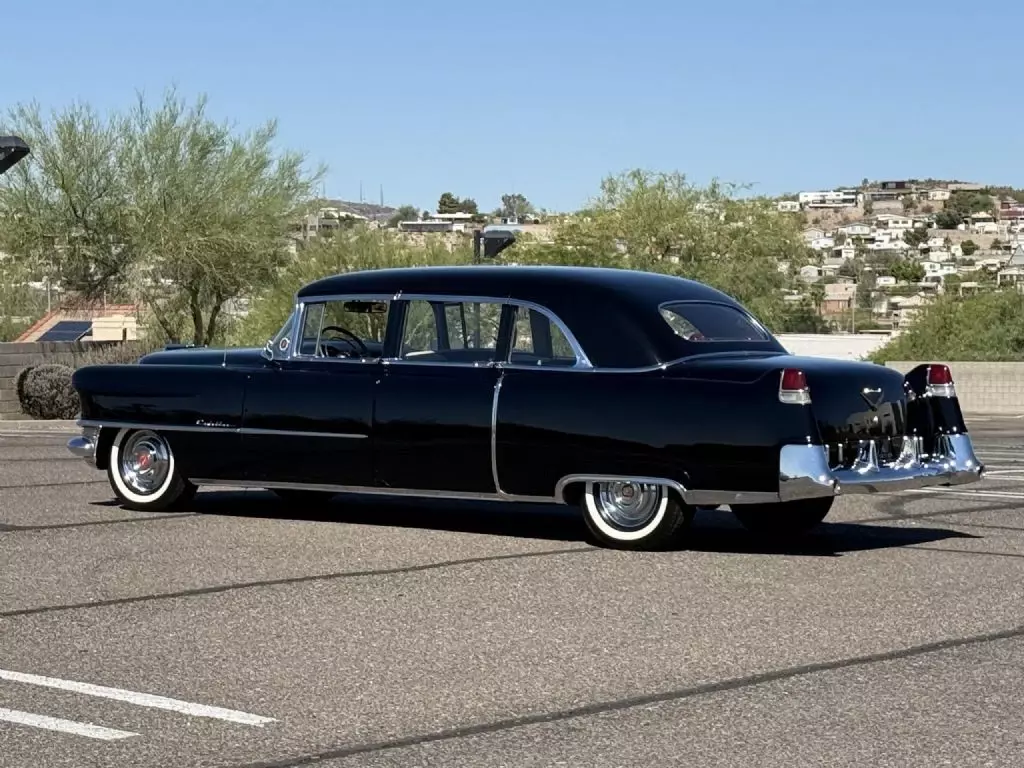 1955 Cadillac Fleetwood Series 75 Limousine - photo 5
