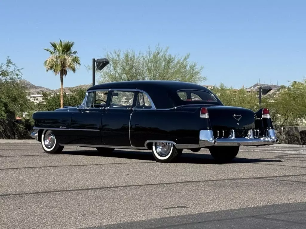 1955 Cadillac Fleetwood Series 75 Limousine - photo 6