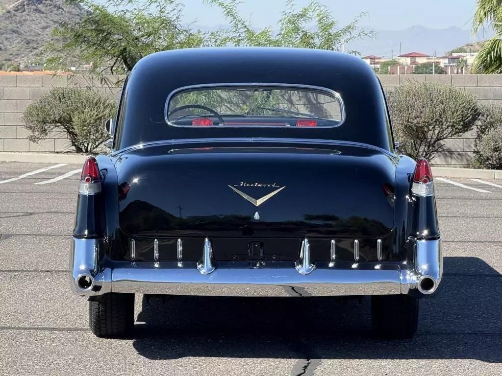 1955 Cadillac Fleetwood Series 75 Limousine - photo 7