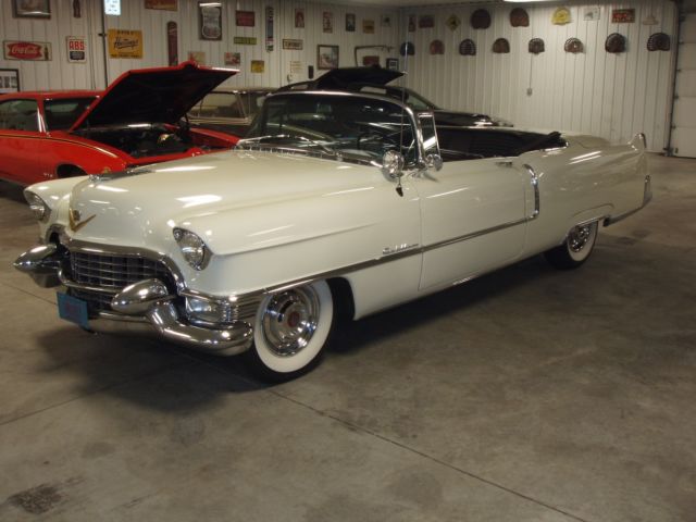 1955 Cadillac Series 62 Convertible - photo 2