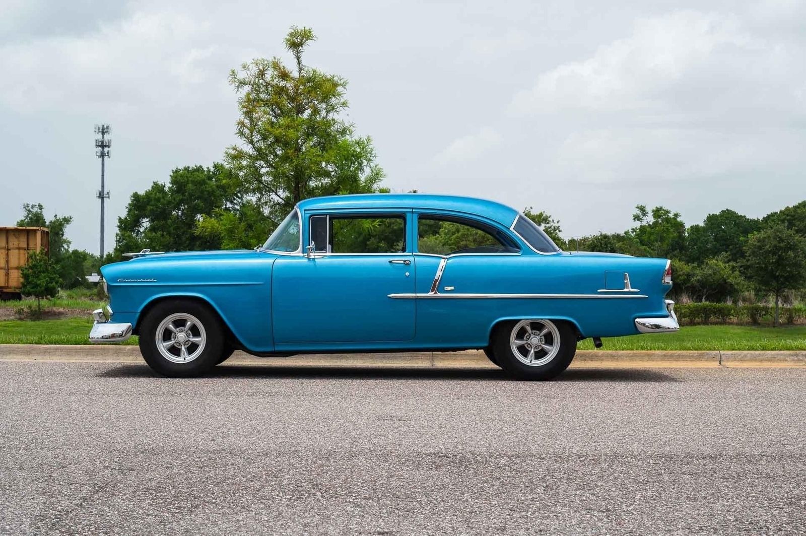 1955 Chevrolet Bel Air/150/210 L98 TPI V8, Classic Looks with Modern Drivability - photo 2