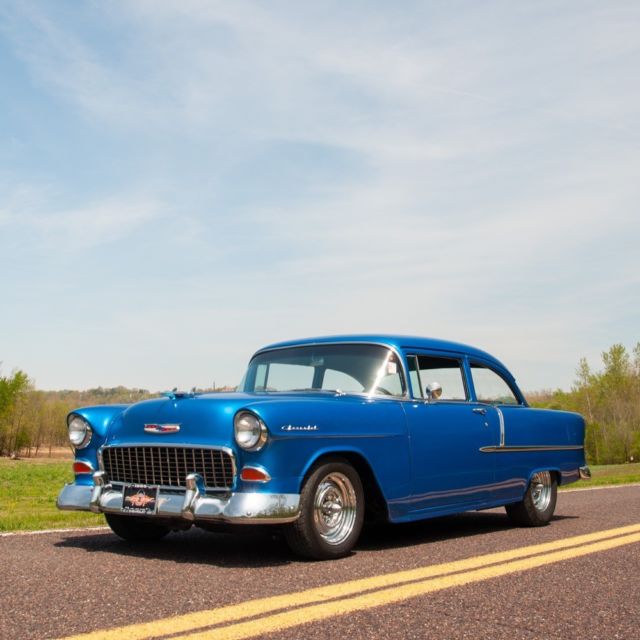 1955 Chevrolet Bel Air/150/210 210 Two-door Sedan Restomod - photo 3