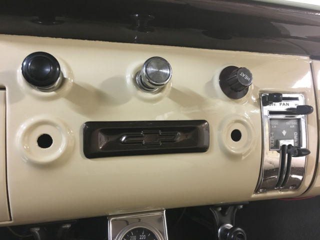 1955 Chevrolet Suburban 3100 - photo 13