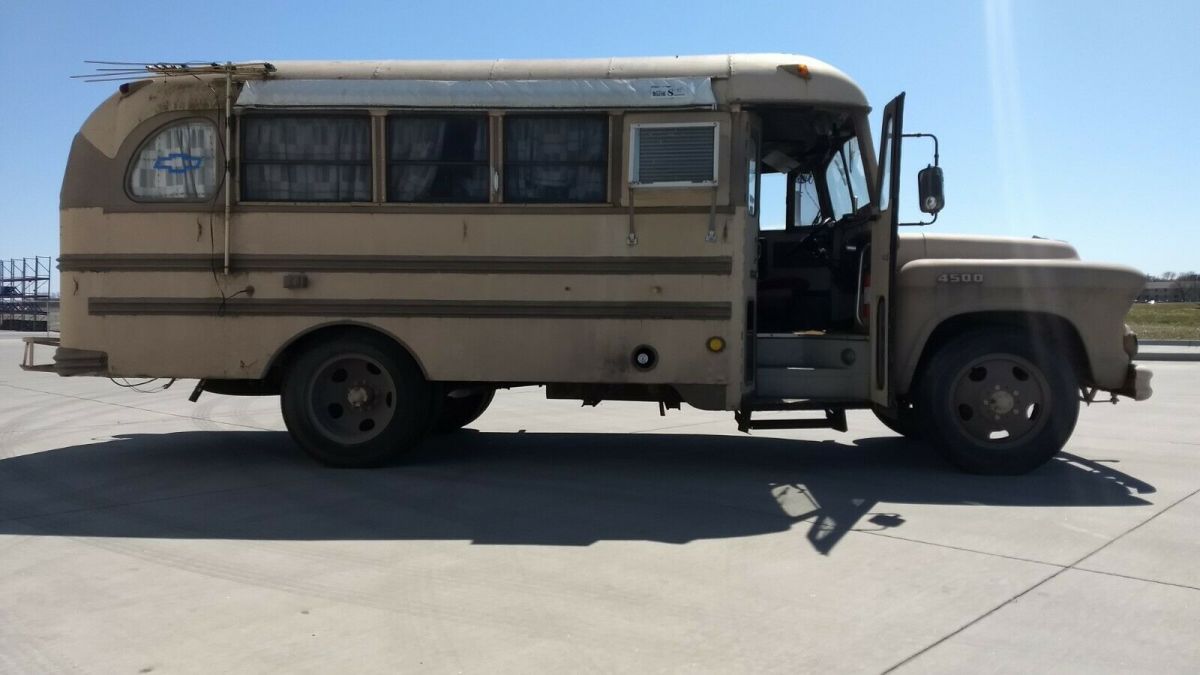 1955 Chevrolet 4500 School Bus R/V - photo 4
