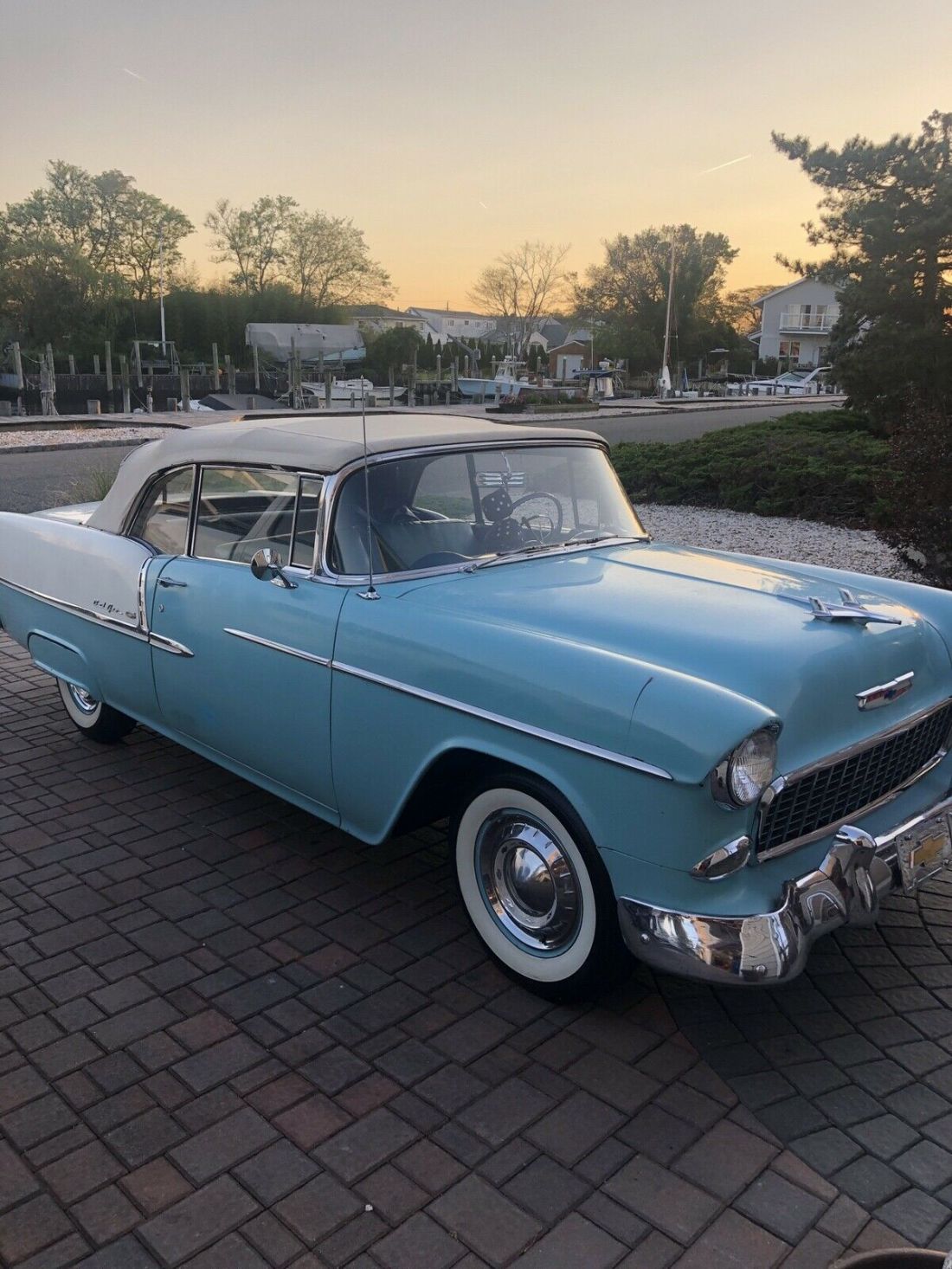 1955 Chevrolet Bel Air Blue/White