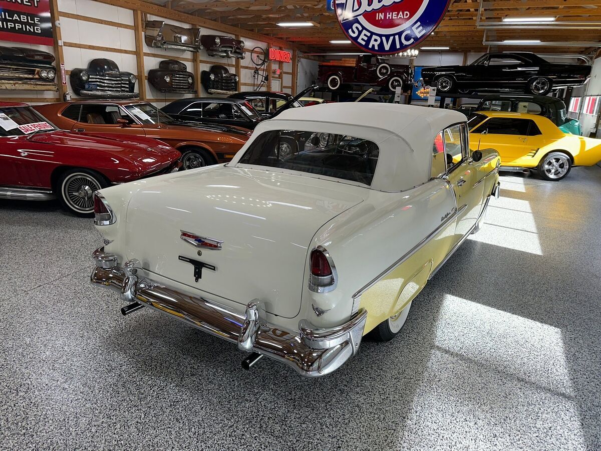 1955 Chevrolet Bel Air Convertible V8 - Automatic - Power Steering - Beautiful - photo 4