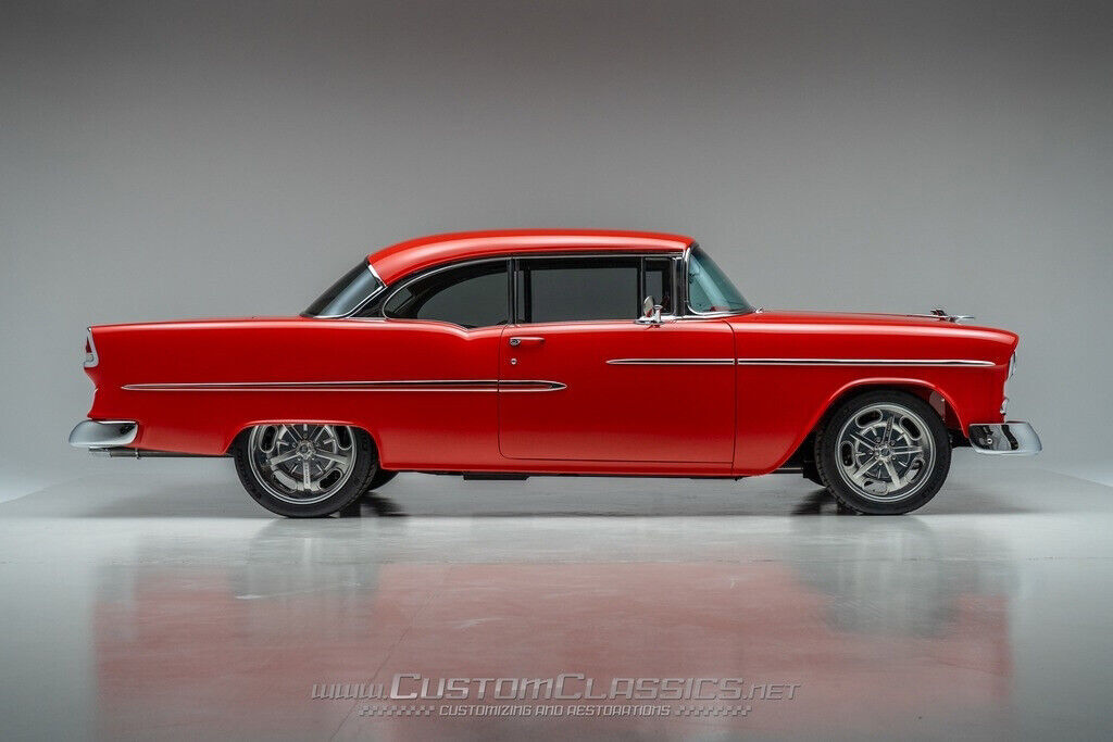 1955 Chevrolet Bel Air/150/210 Custom Restomod Bel Air Ramjet V8 - photo 2