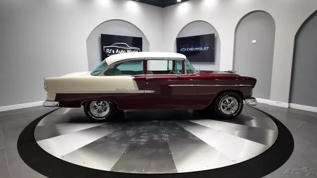 1955 Chevrolet Bel Air/150/210 Cold A/C, Leather Upholstery, Two Tone Paint! - photo 5