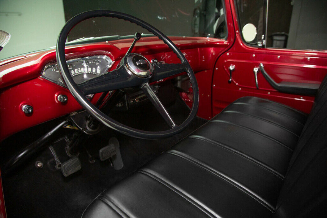 1955 Chevrolet Pickup Rare Cameo, Candy Brandywine, V8, Big Back Window - photo 12