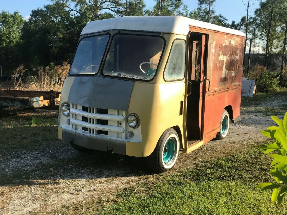 1955 Chevrolet Step Van - photo 3