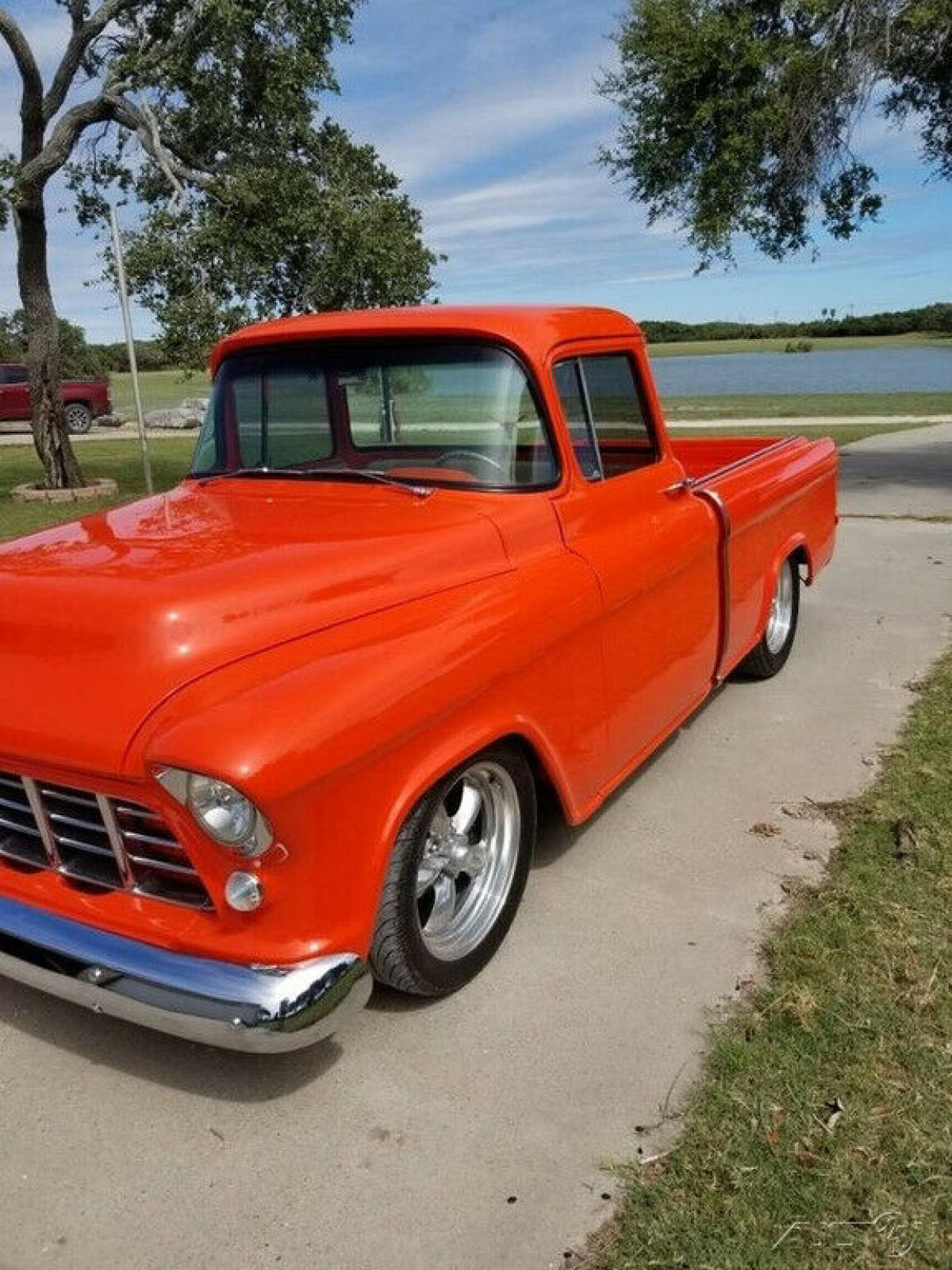 1955 Chevrolet Cameo Custom Classic Show Truck - photo 2