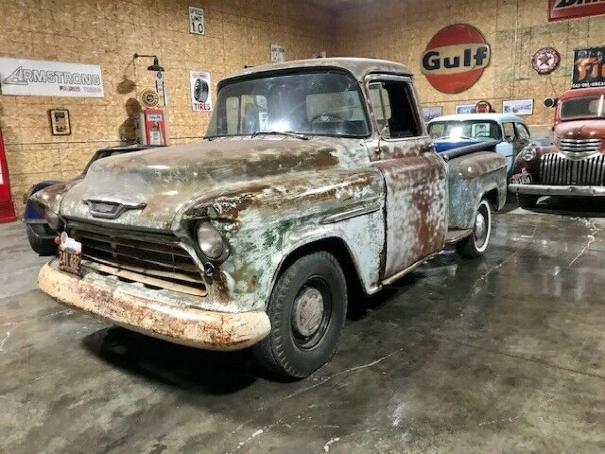 1955 Chevrolet Other Pickups No Reserve 3100 short box step side truck VIDEO - photo 3