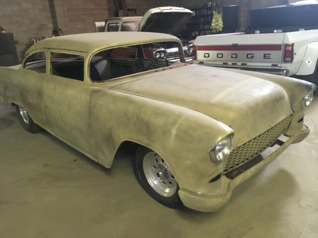 1955 Chevy roller. Chopped, shaved, narrowed and tubbed. No motor or tranny 1955 Chevrolet Bel Air/150/210