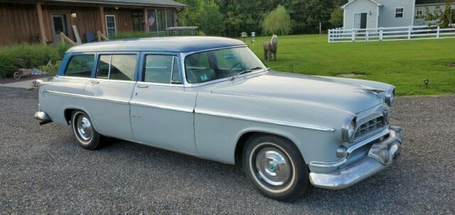 1955 Chrysler Town and Country Wagon - photo 3