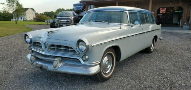 1955 Chrysler Town and Country Wagon - photo 4