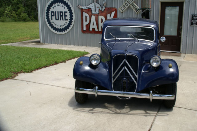1955 Citroën TRACTION AVANT - photo 2