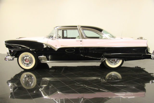 1955 Ford Fairlane - photo 3