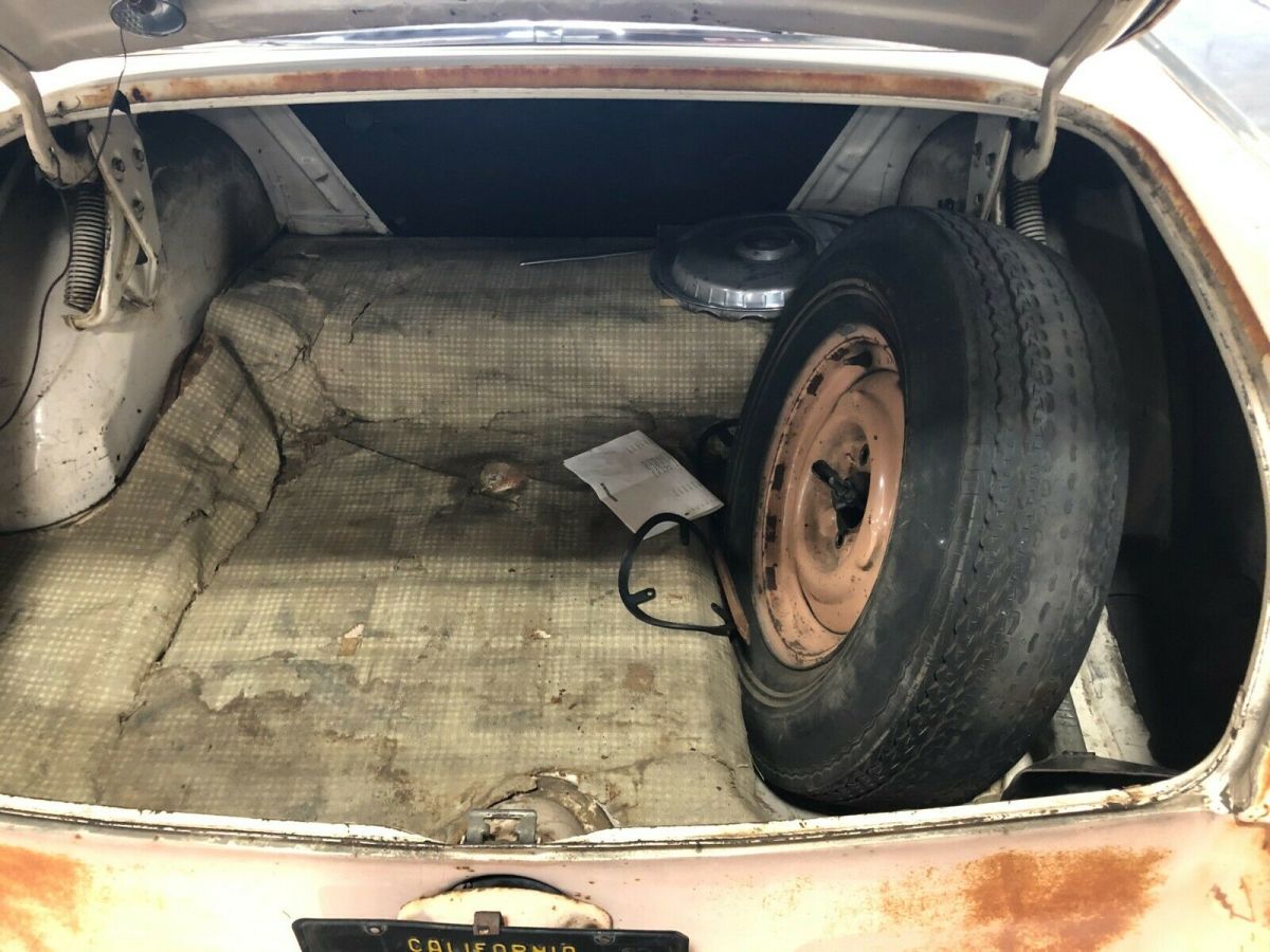 1955 Ford Club Sedan - photo 7