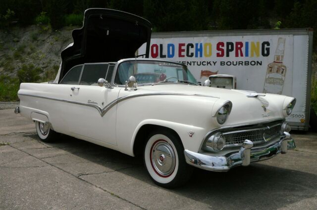 1955 Ford Sunliner Convertible - photo 7