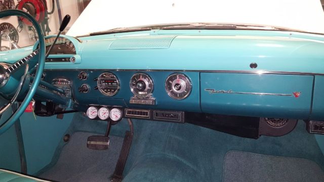 1955 Ford Country Sedan - photo 12
