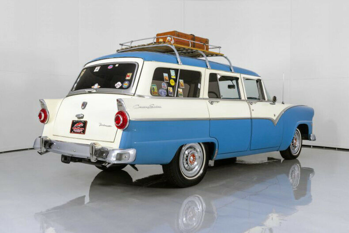 1955 Ford Country Sedan Wagon Fuel Injected 5.0 - photo 11