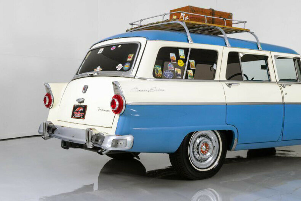 1955 Ford Country Sedan Wagon Fuel Injected 5.0 - photo 12