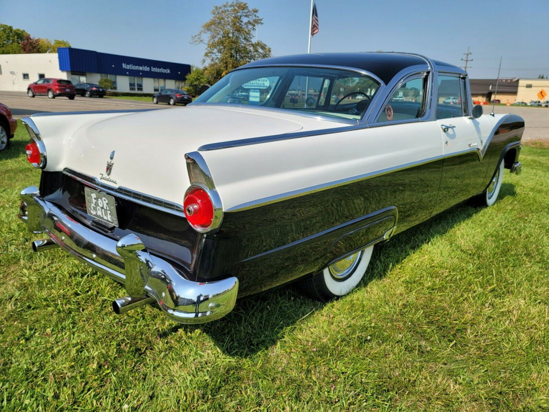 1955 Ford Crown Victoria - photo 11